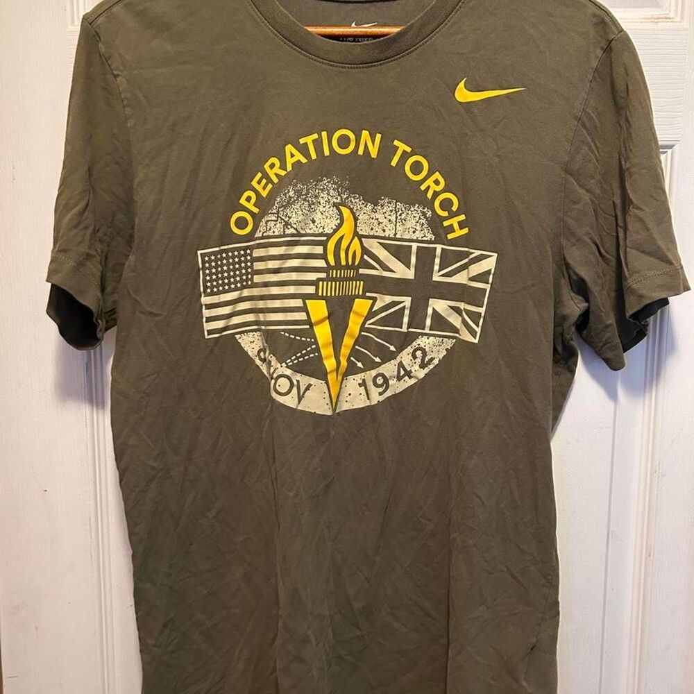 Nike Men's T-shirt